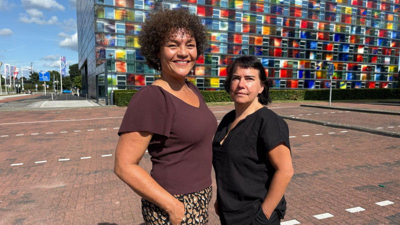 Roeselien Wekker en Jeannette van Raaij